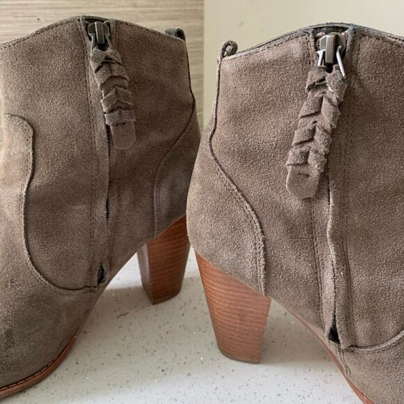Joie Suede Ankle Bootie Taupe 7.5 US - Picture 2 of 9